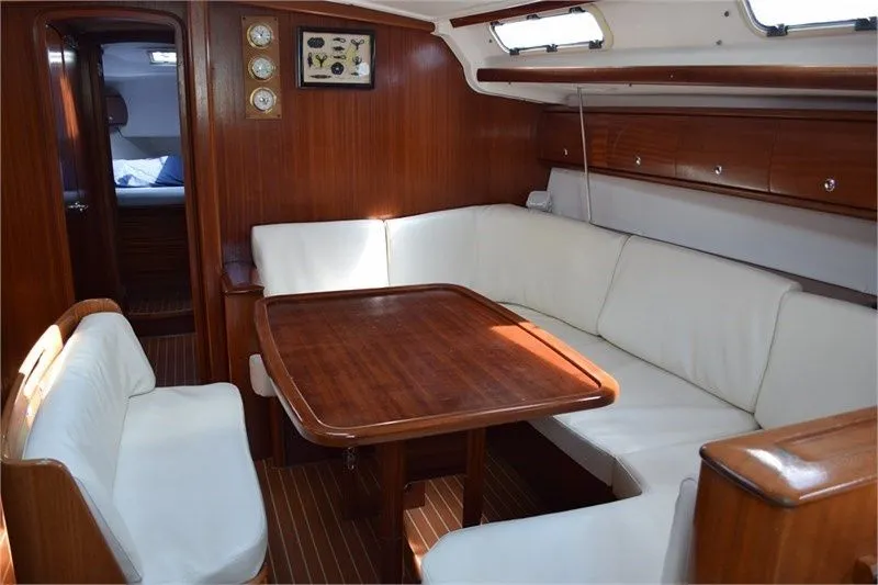 Nina Charter Boat