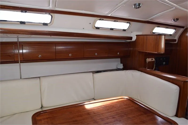 13.95m Portoferraio Sailing Yacht Hire