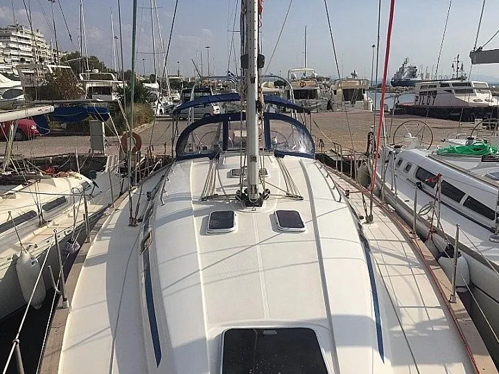 Explore Nydri on a 13.6m Rental Sailing Yacht