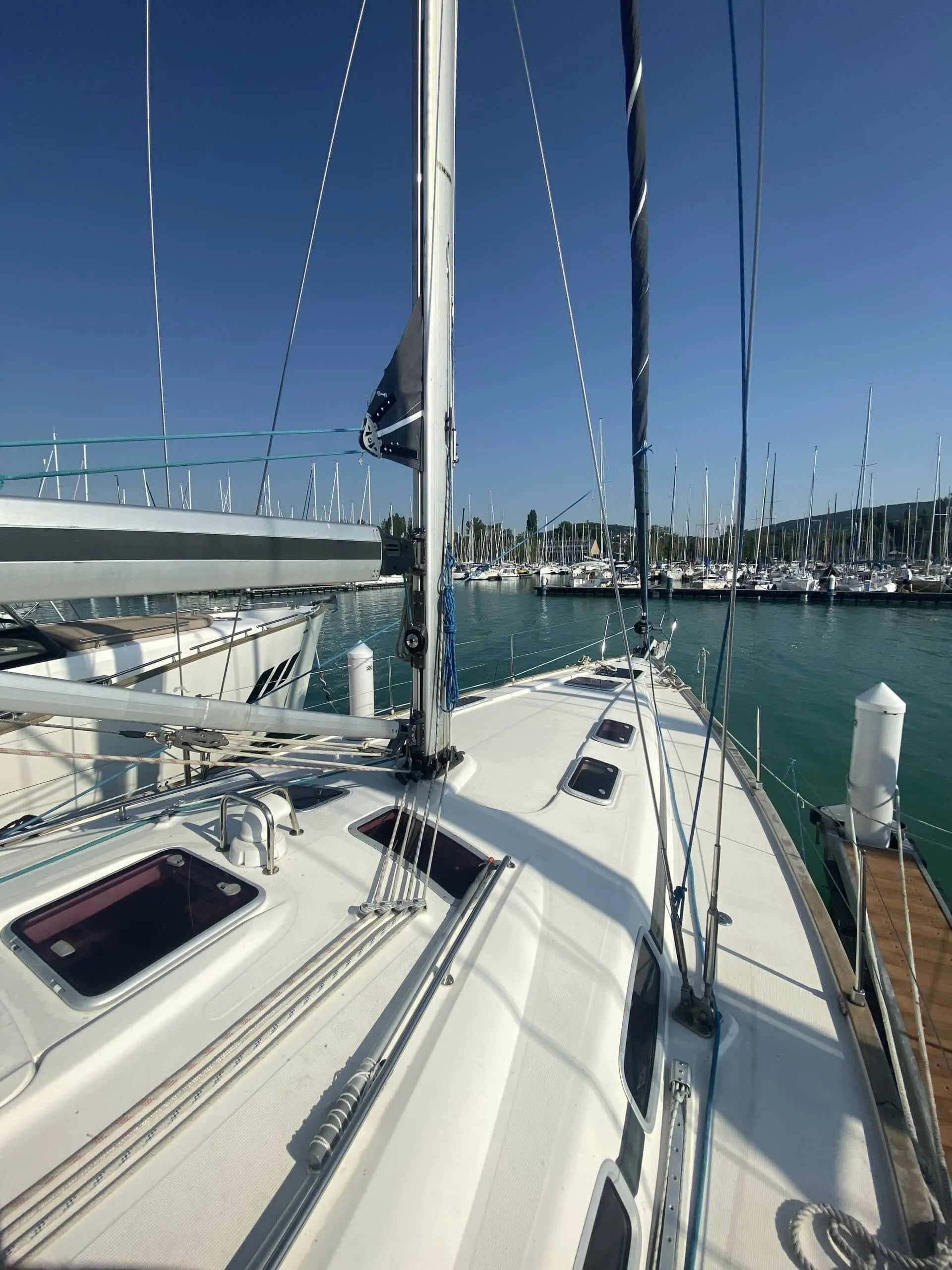 Lojena Charter Boat
