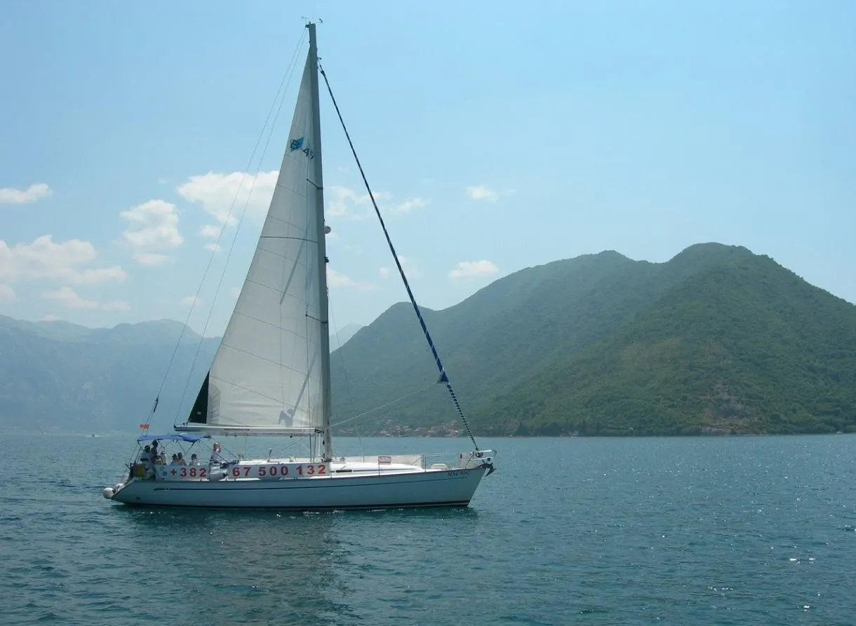 15m Kotor Sailing Yacht Bavaria 49 Hire