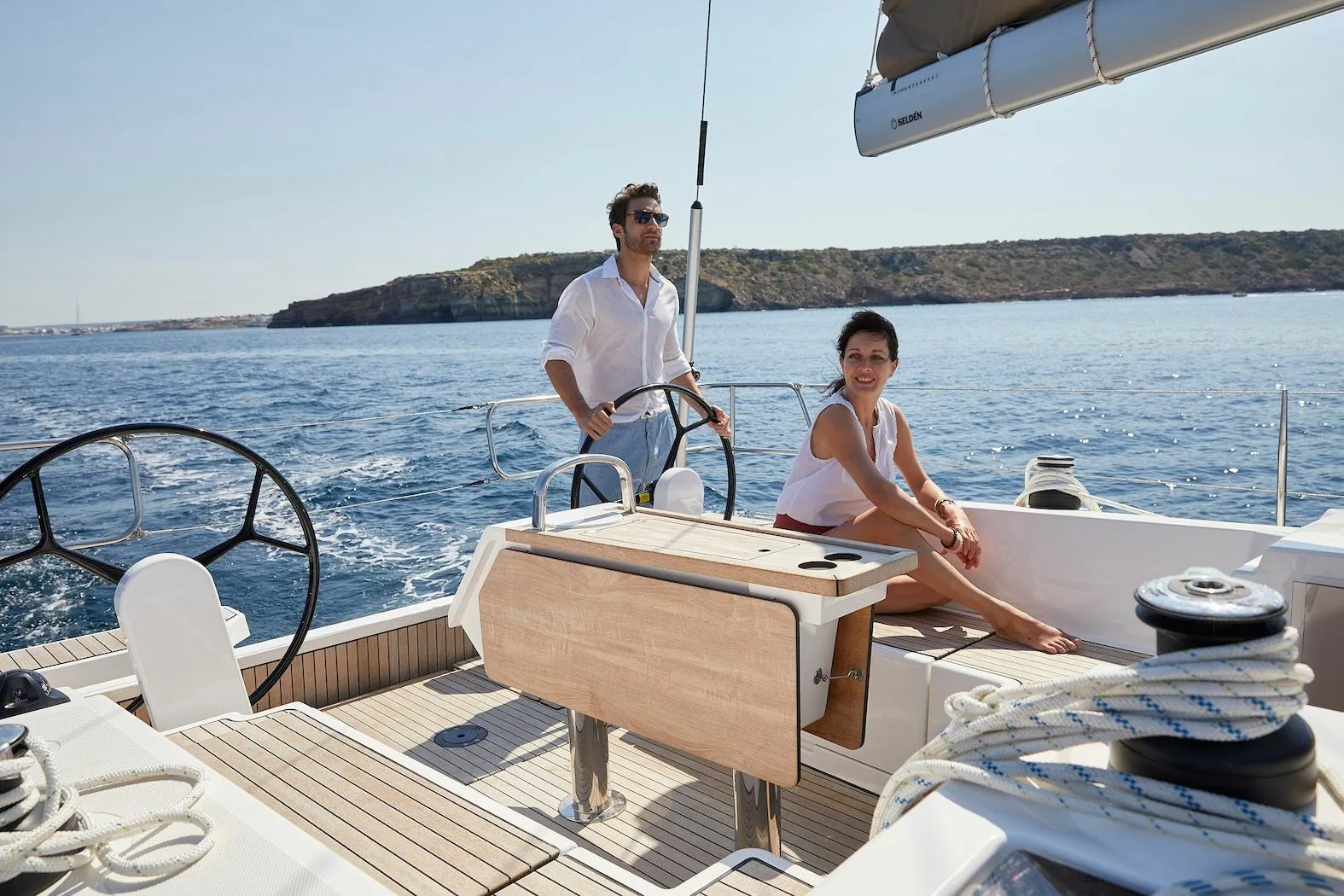 11.9m Marseille Sailing Yacht Bavaria C38 Hire