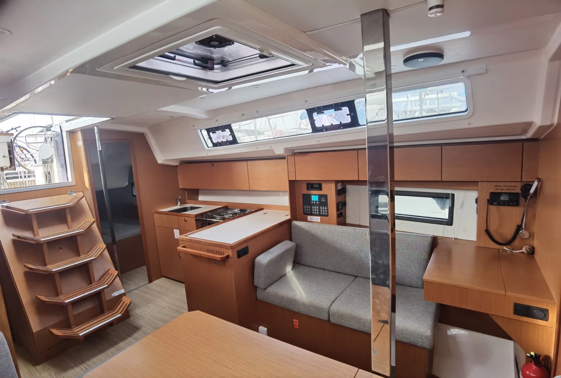 Sunny Day Charterboot - 5