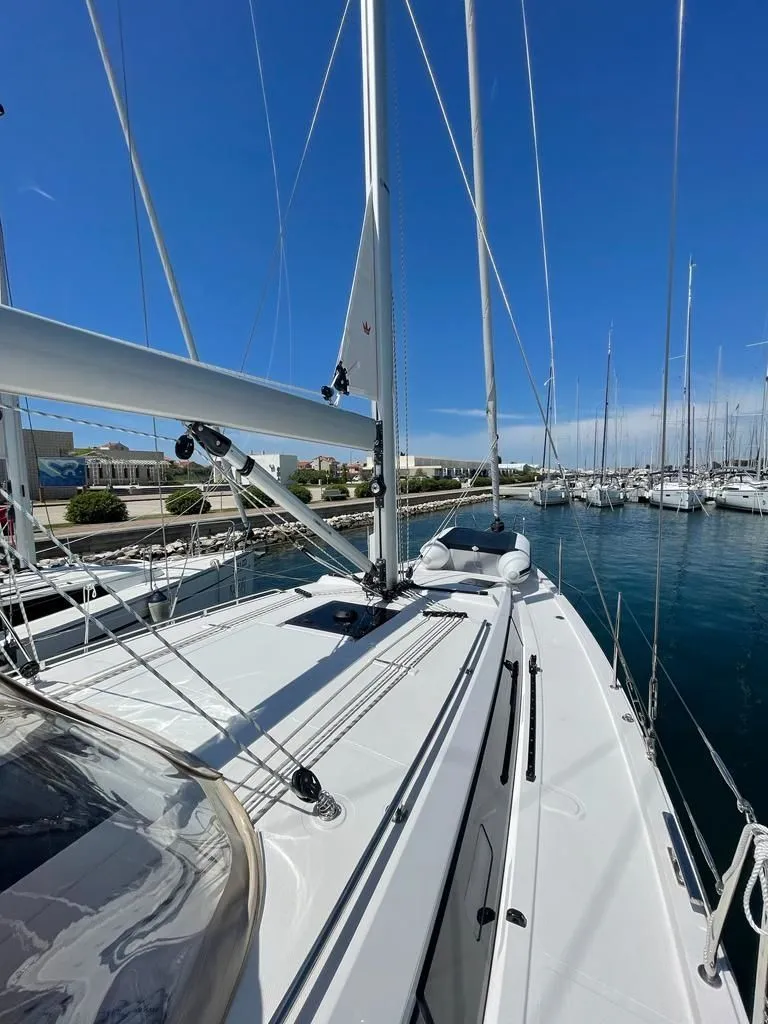 Sunny Charter Boat - 5