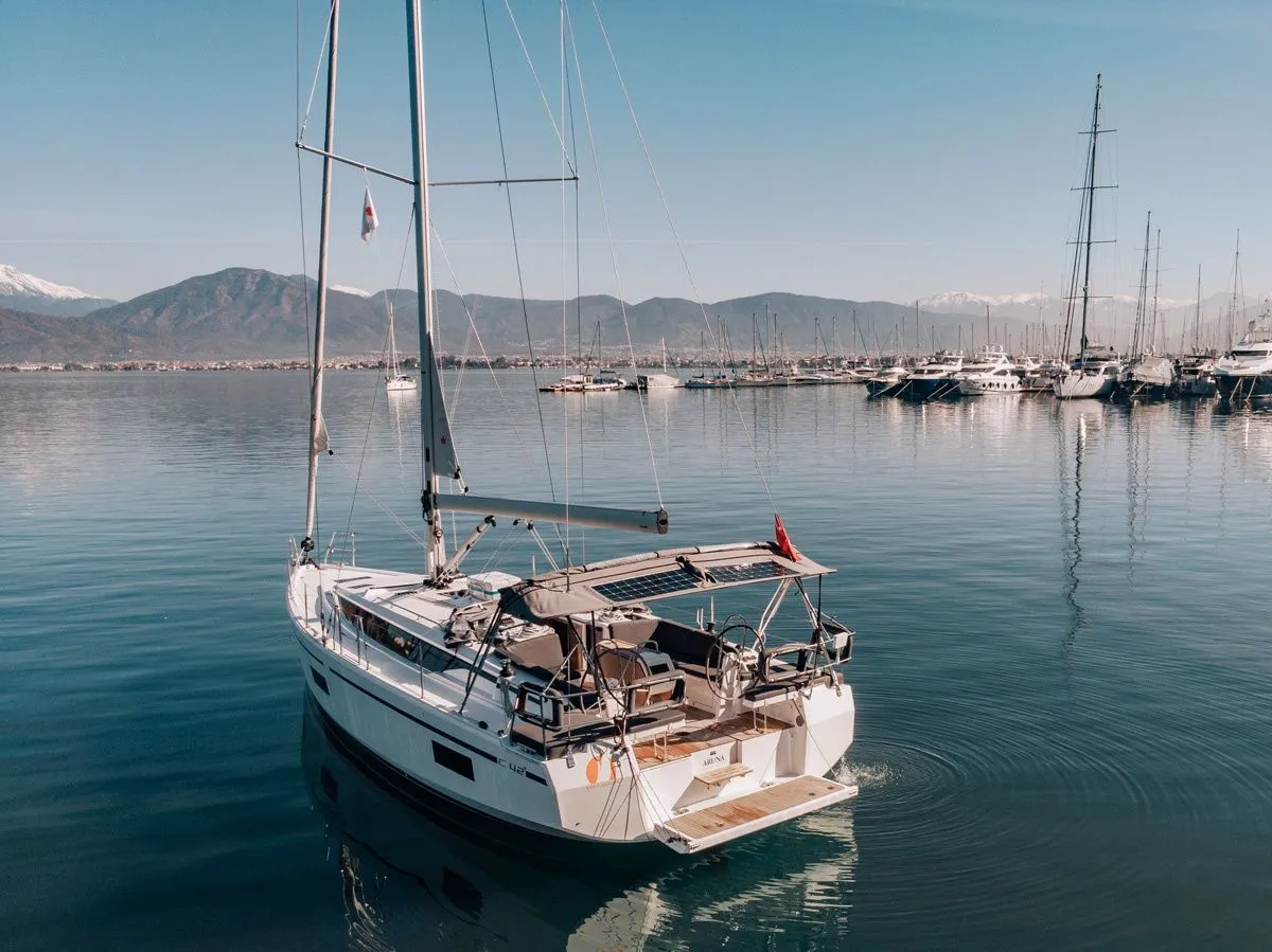 Чартер Aruna - 3