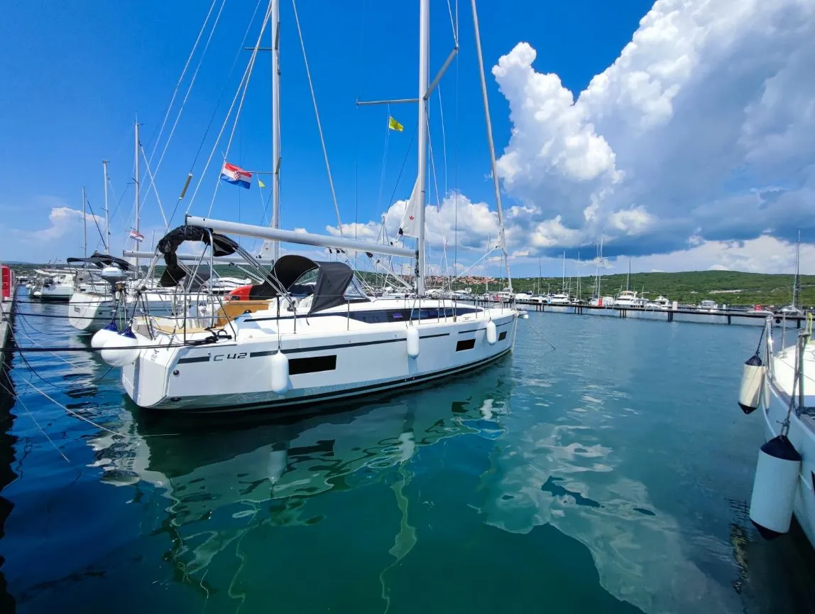 Gala Charter Boat - 3
