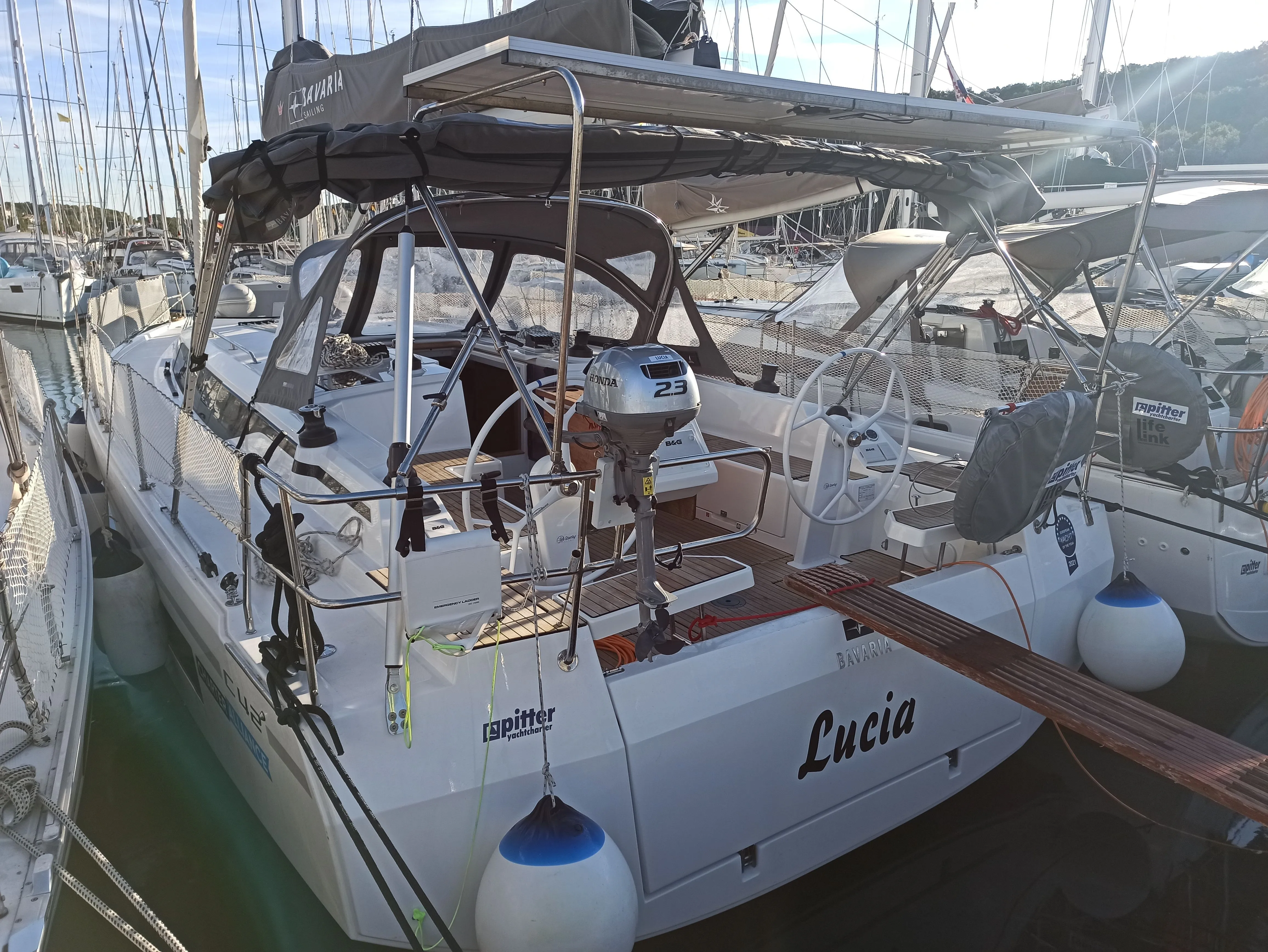 Lucia Mietboot - 3