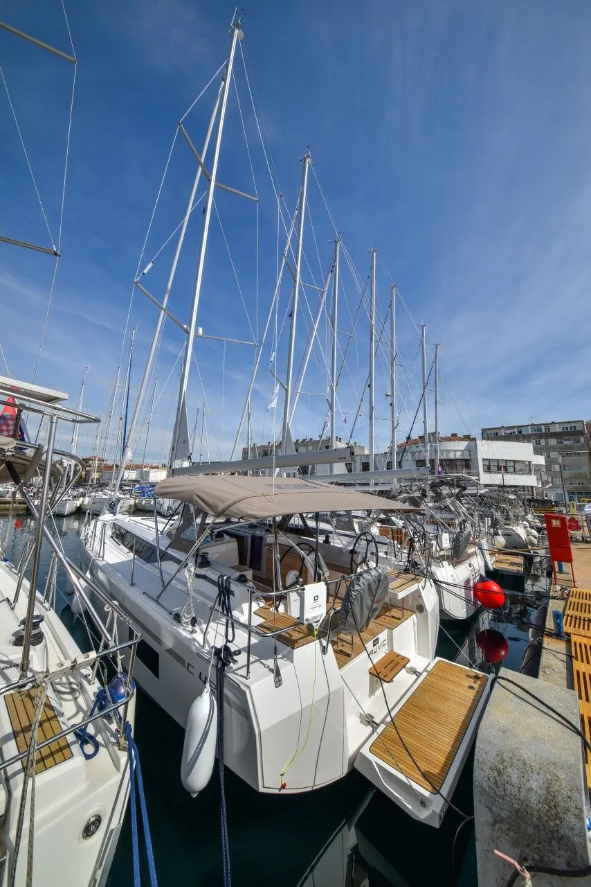 Mauvic Charterboot - 5