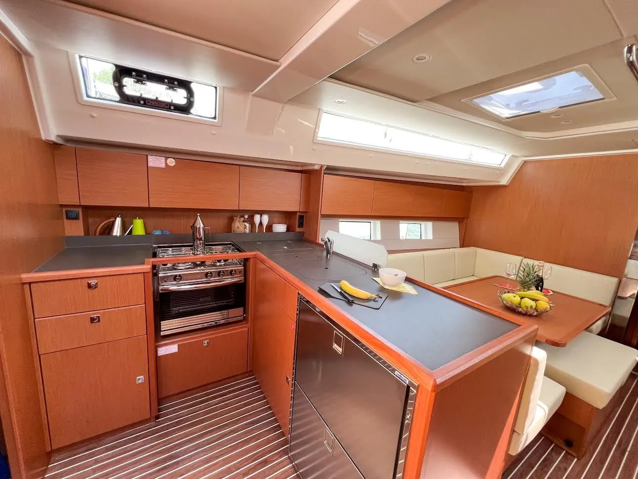 Charter a 14.43m Sailing Yacht Bavaria C45 in Bocca di Magra