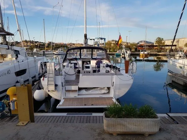 Explore Portoferraio on a 13.98m Rental Sailing Yacht Bavaria C45