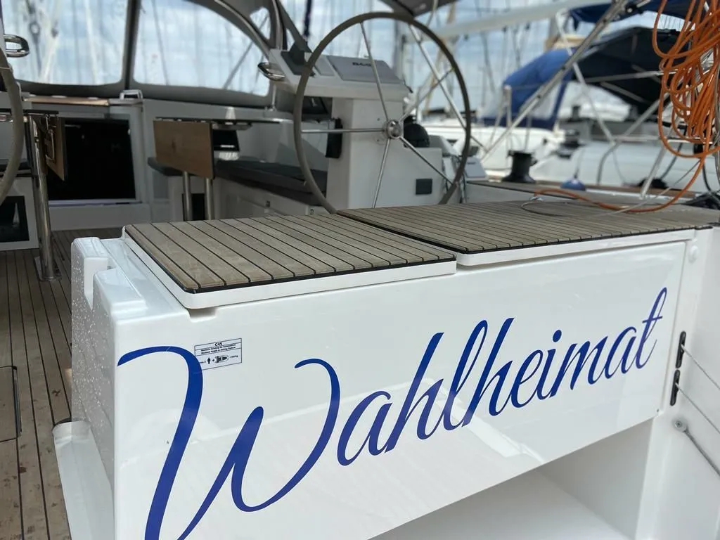 Wahlheimat Charter Boat