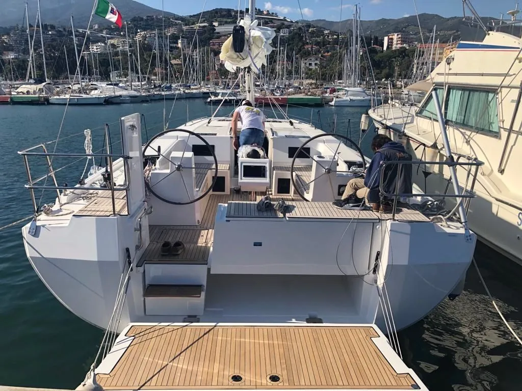 Red Horizon Kiralık Teknesi - 5