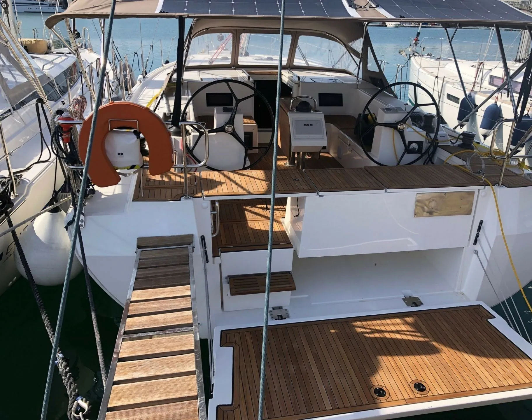 Explore Parikia on a 13.98m Rental Sailing Yacht Bavaria C45