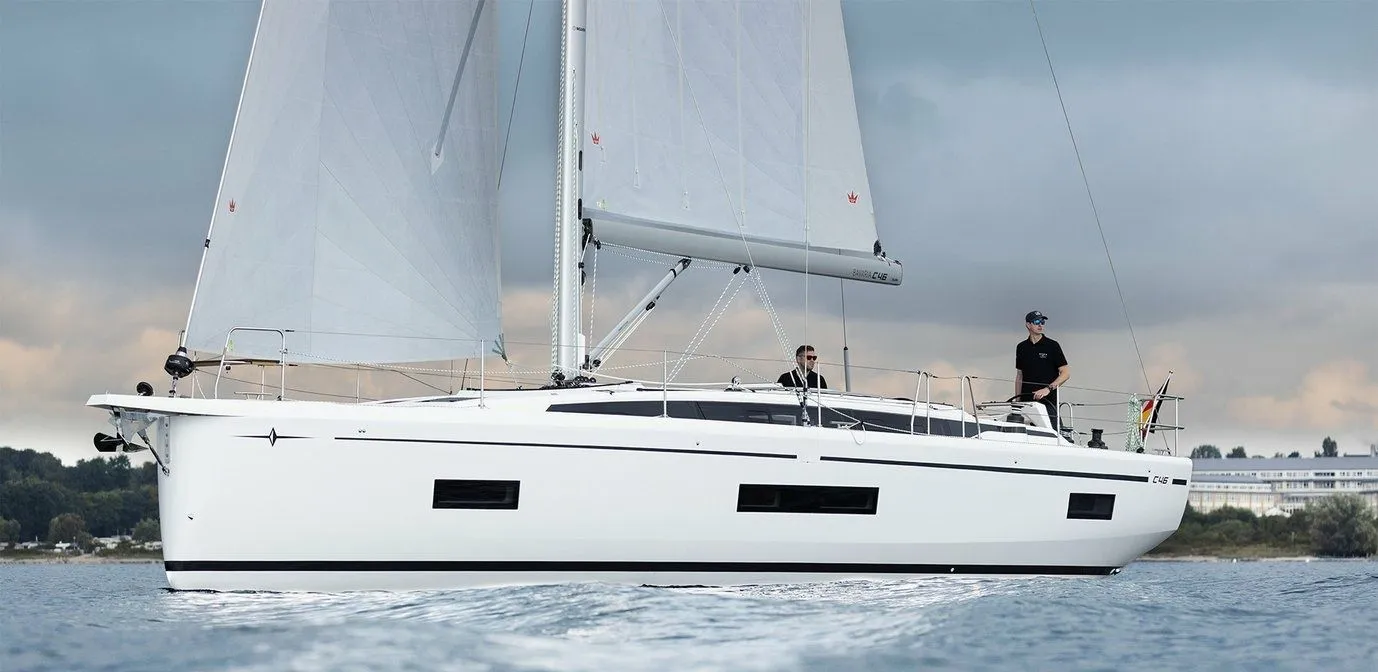 Felicia Charterboot - 5