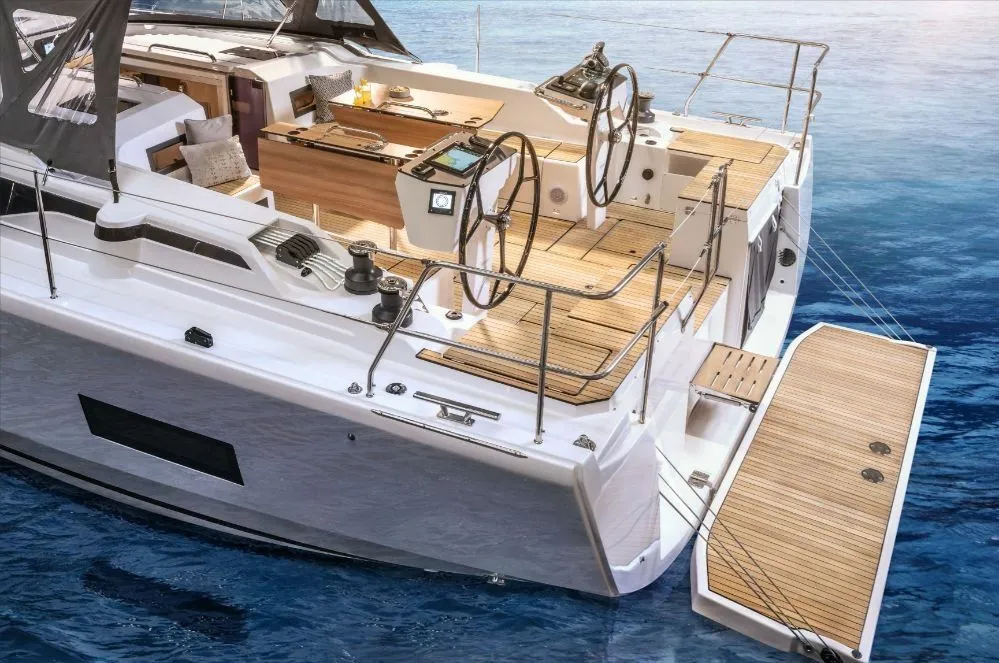 Patagonia Charter Boat - 4