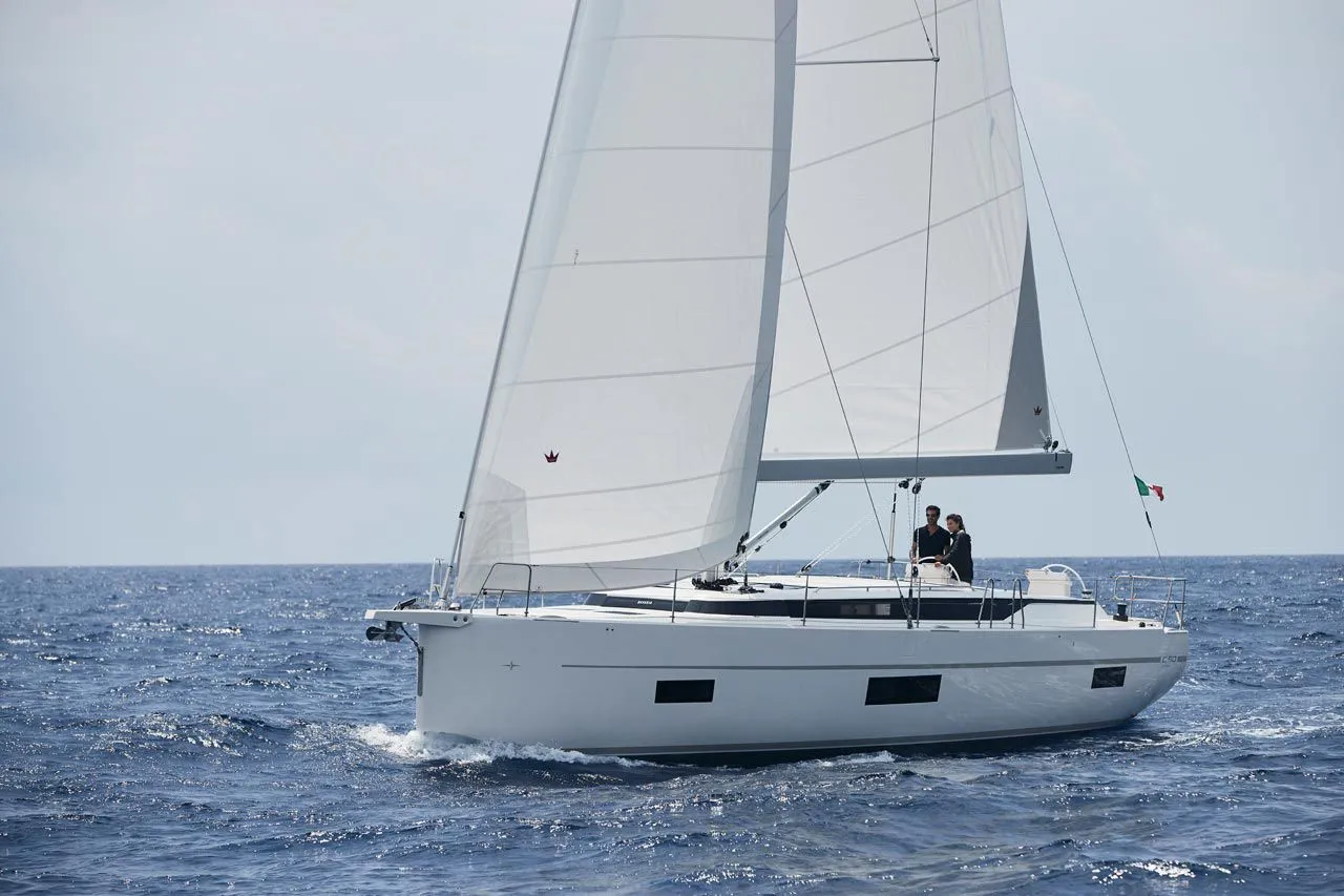 Charter a 15.55m Boat in Golfo Aranci