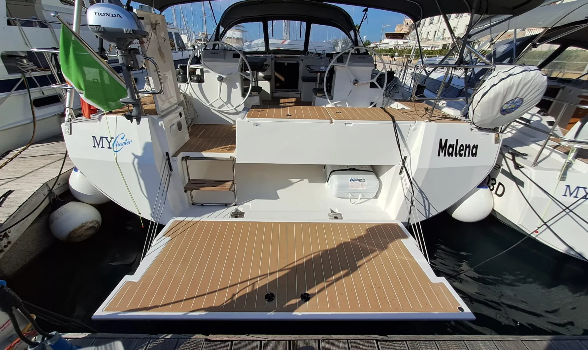 15.43m San Vincenzo Boat Hire