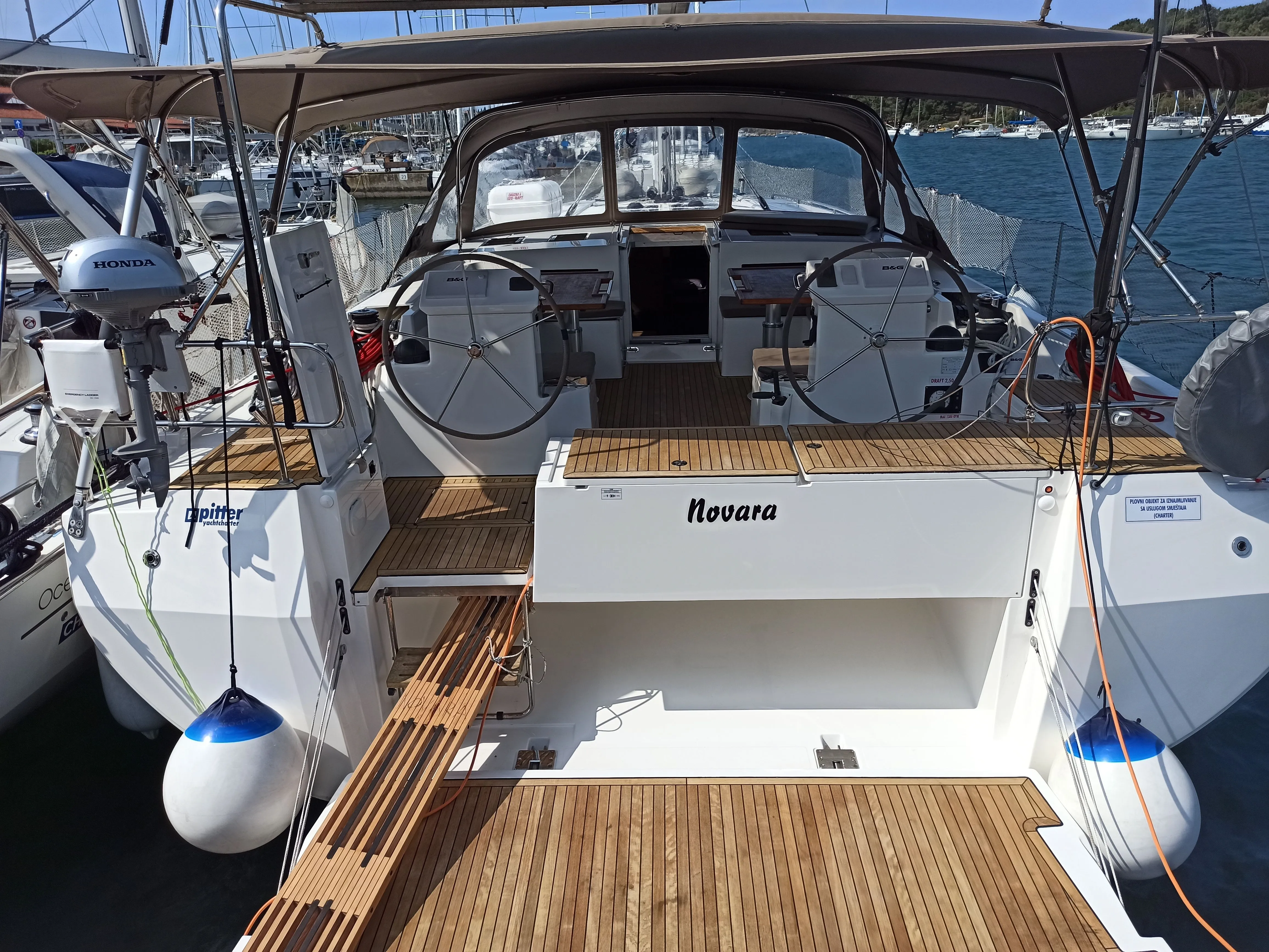 Novara Charterboot - 3