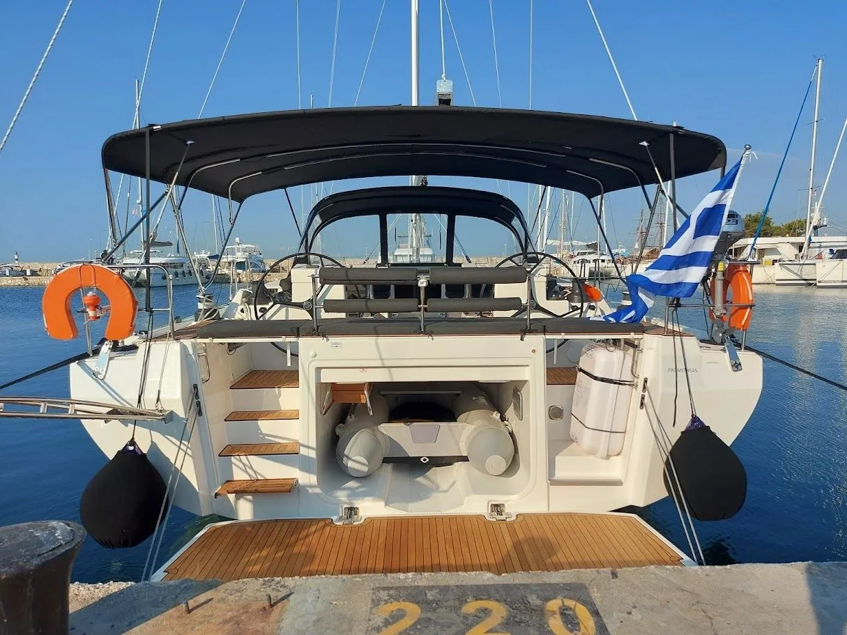 Promitheas Charter Boat - 4