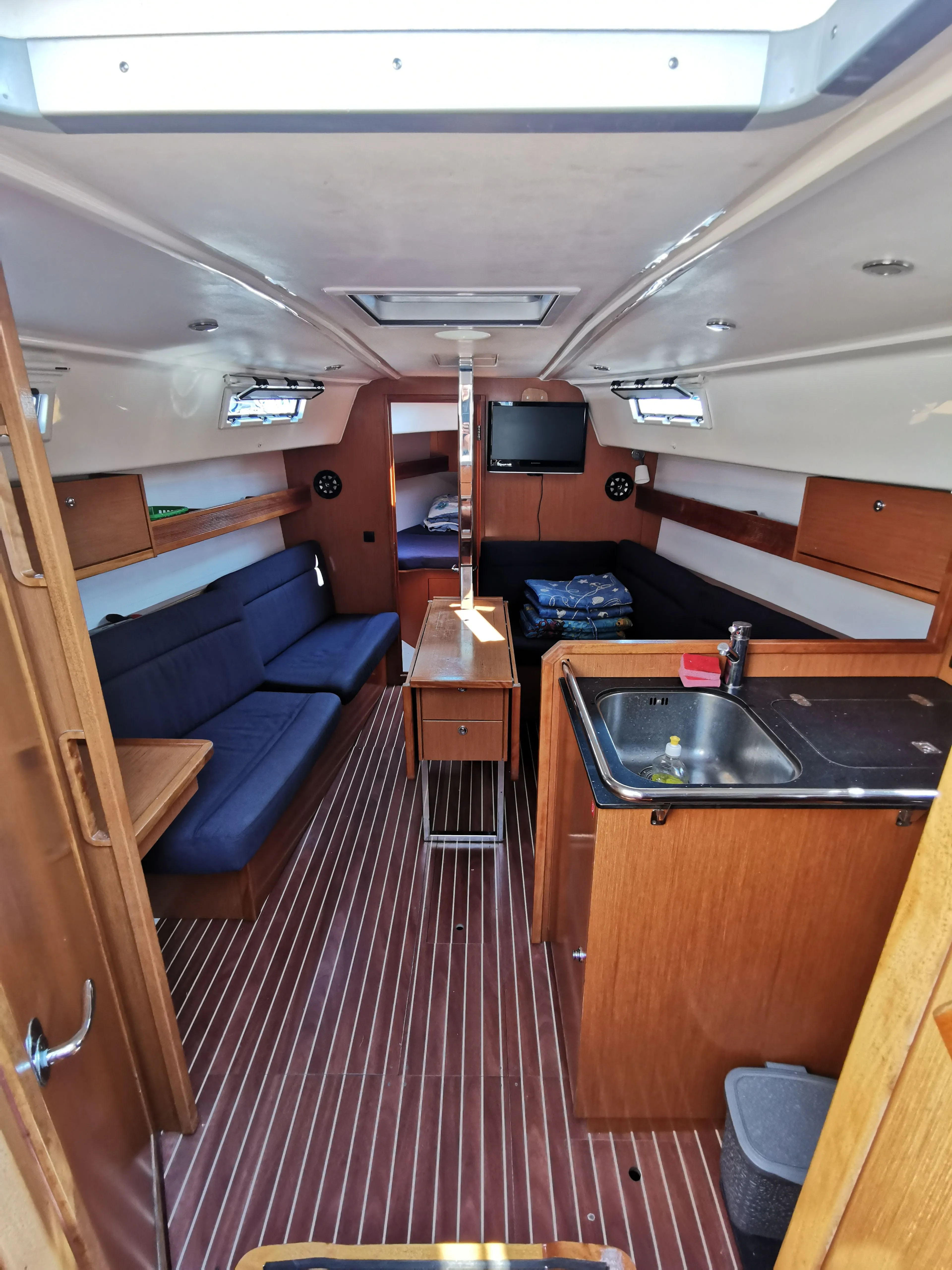 Danielle Charterboot - 4