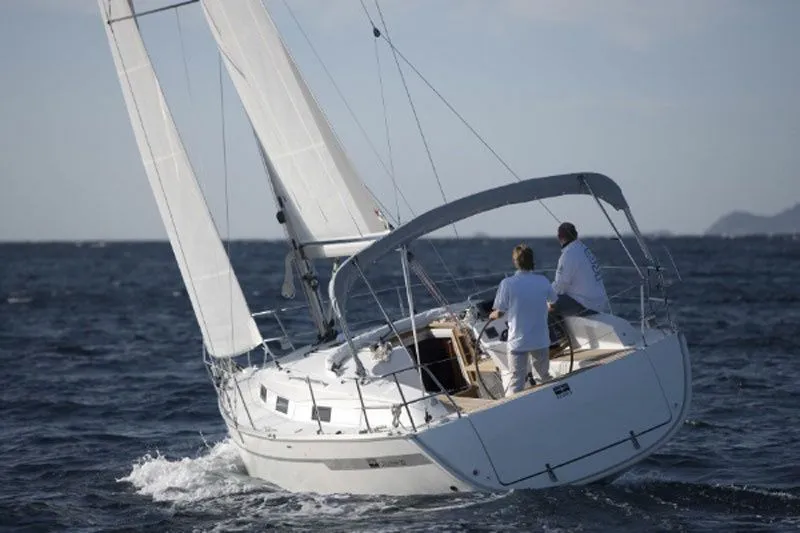 Rent a 9.99m Bavaria Cruiser 32 Sailing Yacht in Lauterbach
