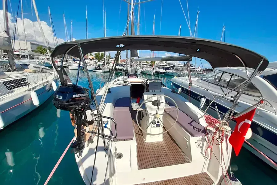 Antalya 10m Kiralık Yelkenli Yat
