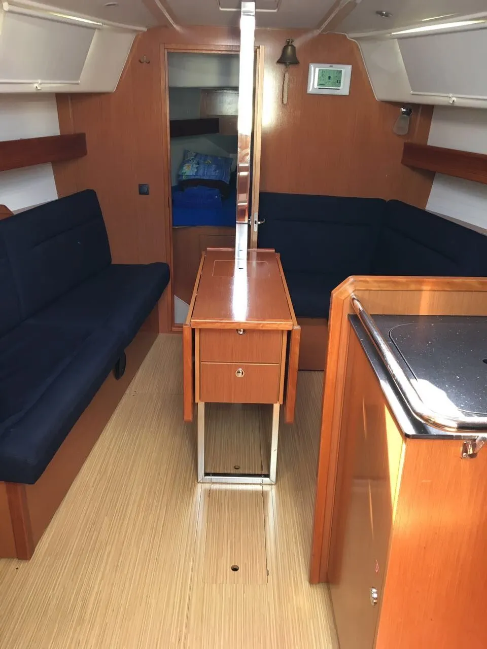 Charter a 9.99m Bavaria Cruiser 32 Sailing Yacht in Vrsar