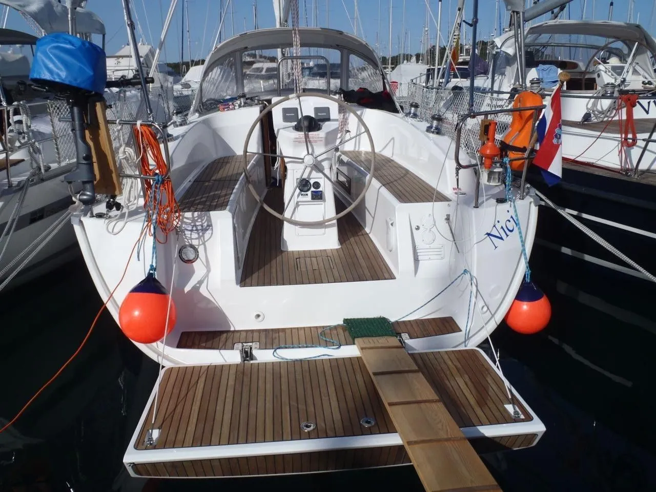Nici Charter Boat