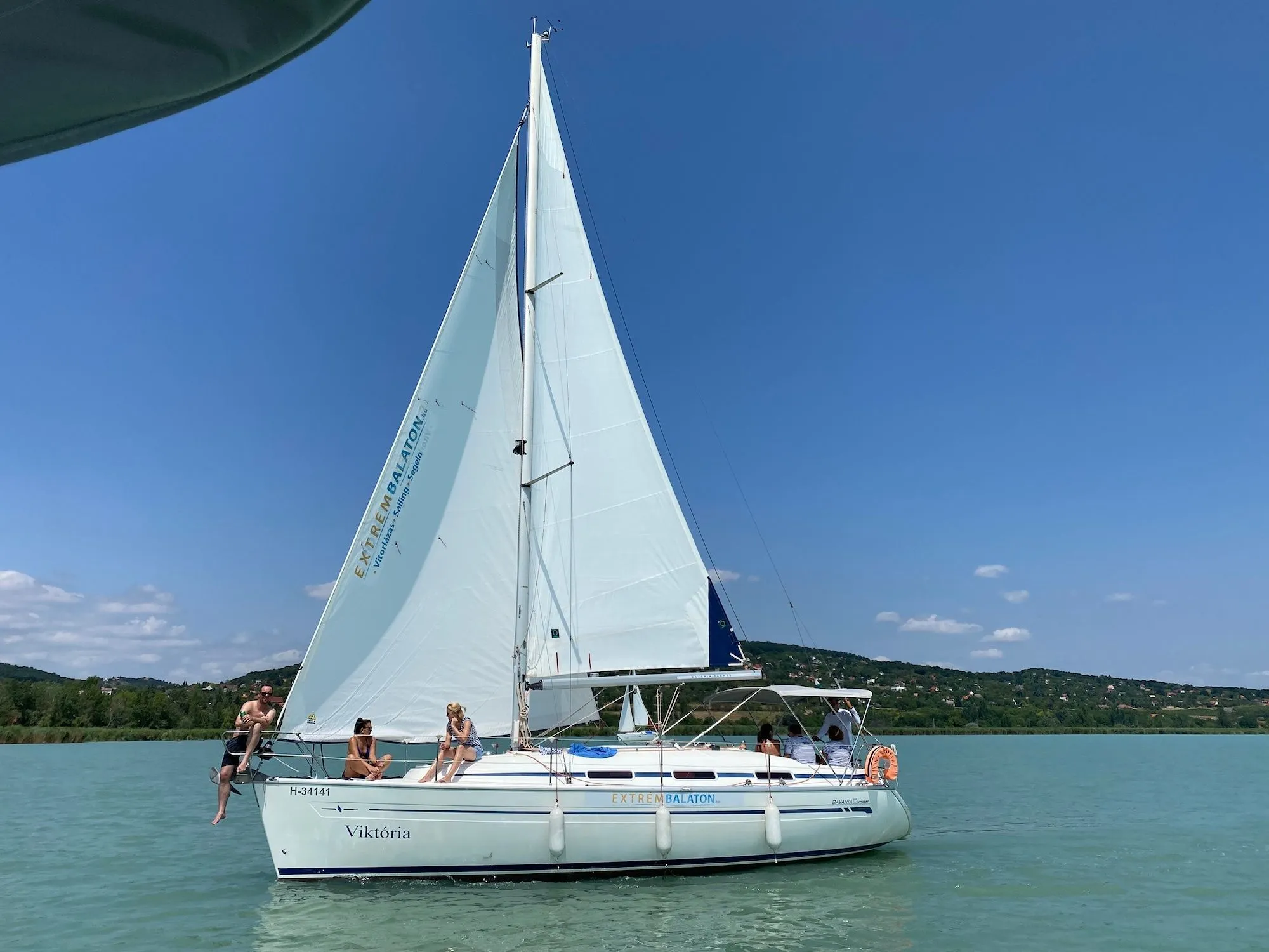 Rent a 10m Boat in Balatonfured