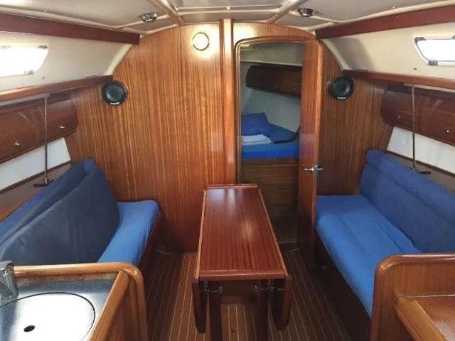 Rent a 10.3m Bavaria Cruiser 32 Sailing Yacht in Funtana