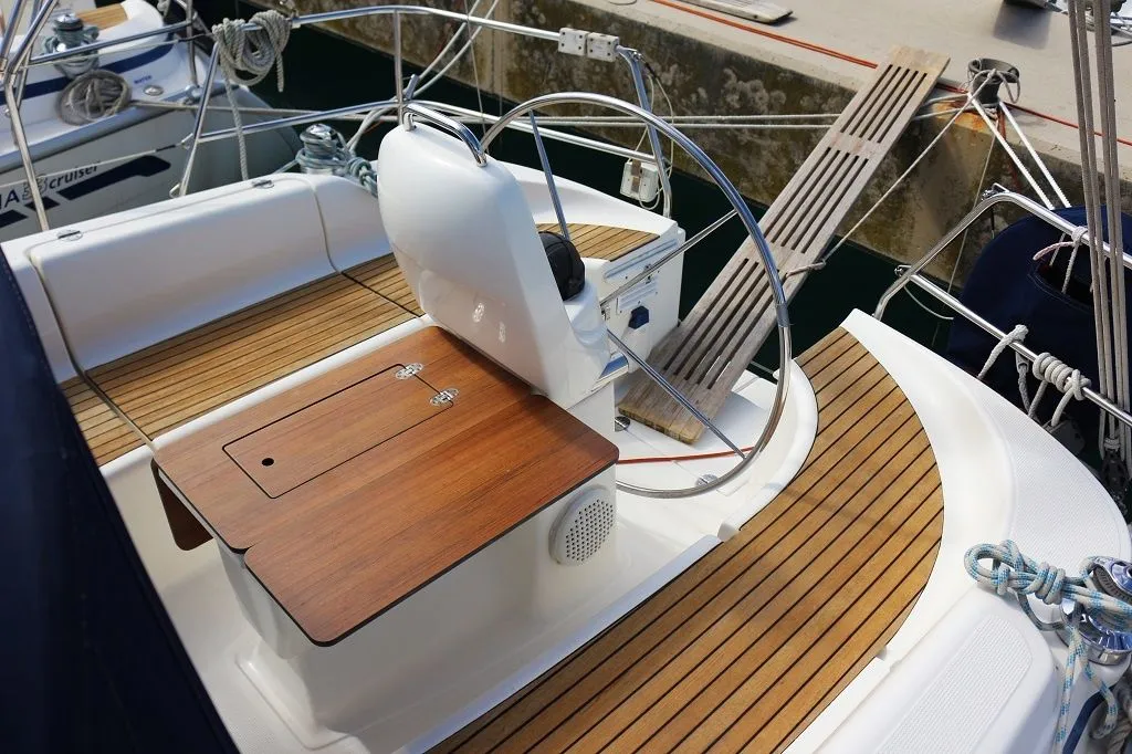 Frana Charter Boat