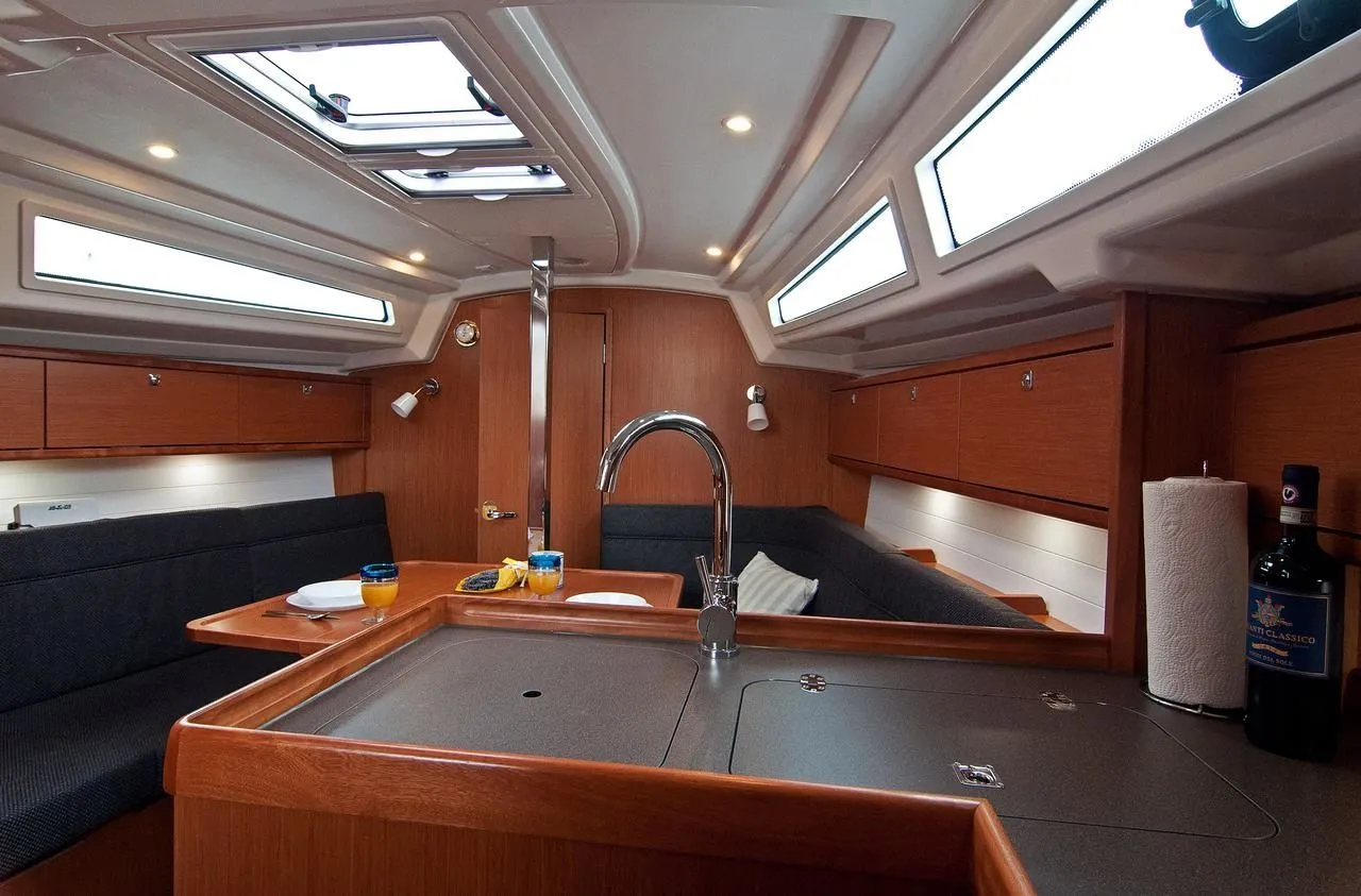 Adria Masa Charterboot - 5