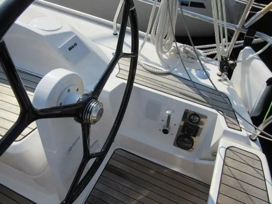 10m Gothenburg Sailing Yacht Bavaria Cruiser 34 Hire