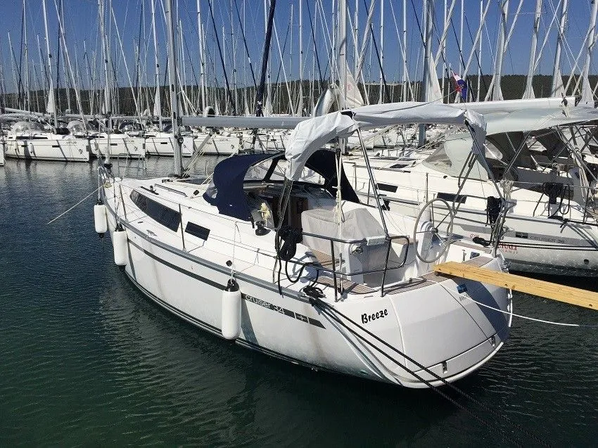 Boot - Explore Sukosan on a 9.99m 3 Cabin Sailing Yacht Rental