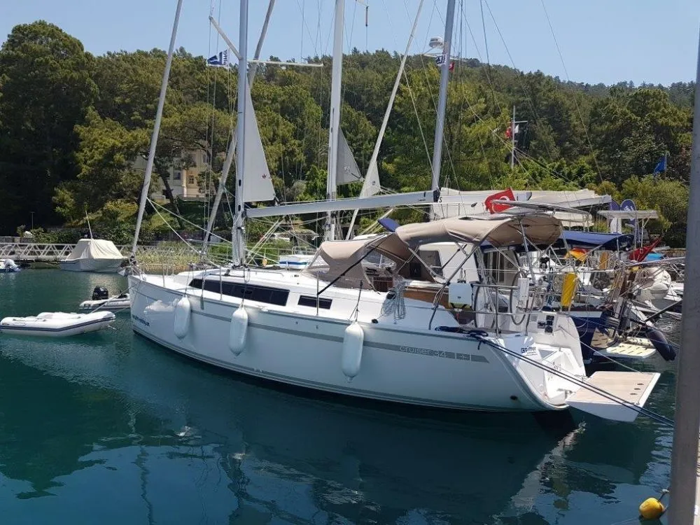 Rent a 9.99m Bavaria Cruiser 34 Sailing Yacht in Göcek