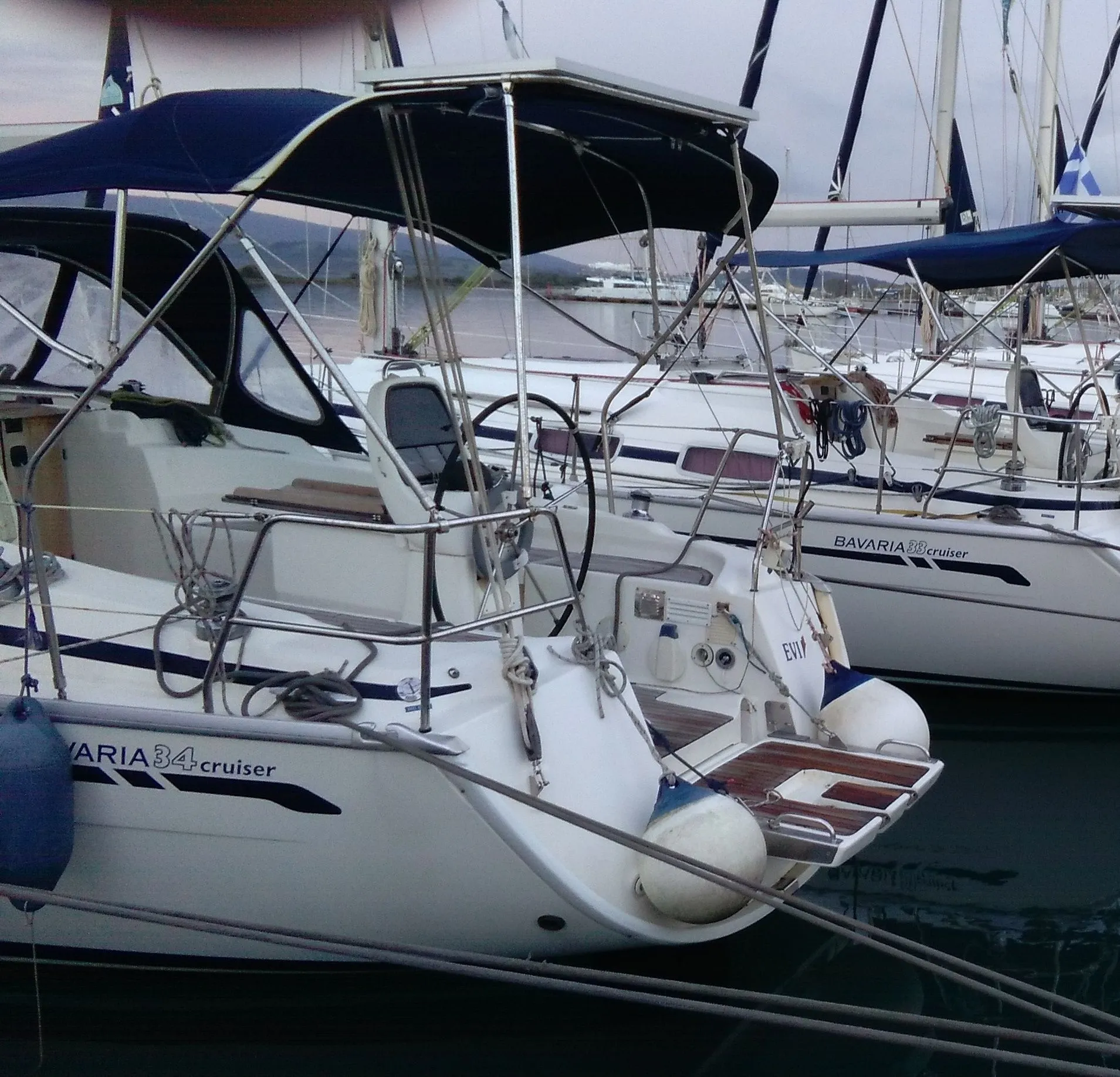 Лодка - Арендуйте 10.71м парусная яхта Bavaria Cruiser 34 в Никьяна