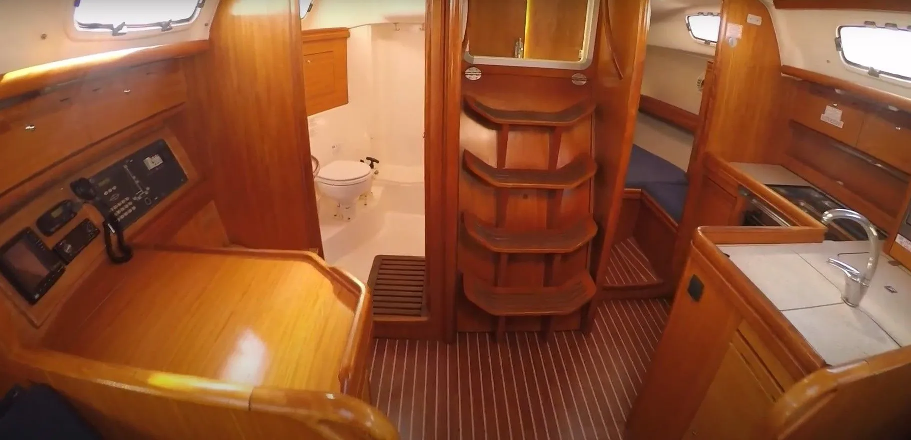 Чартер Evi - 3