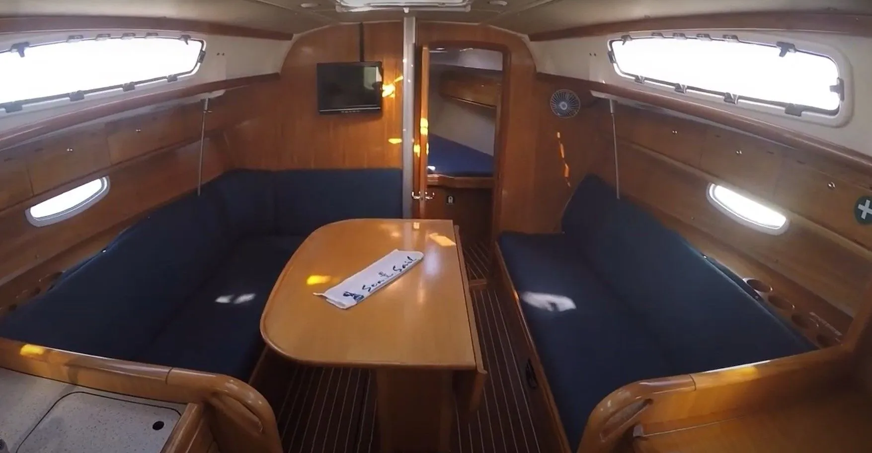 Чартер Evi - 4