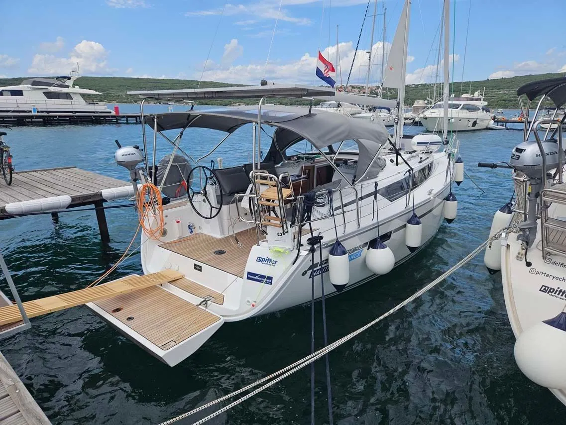 Felis Charter Boat - 5