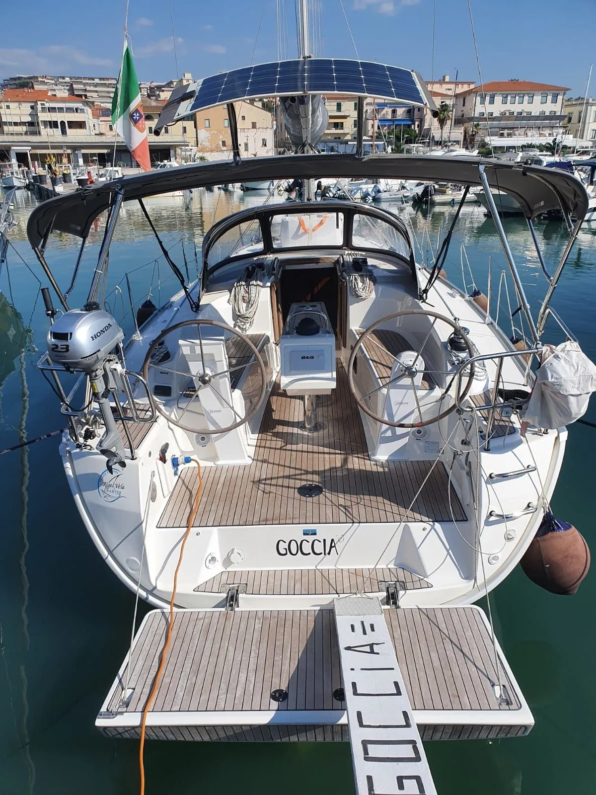 Goccia Charter Boat