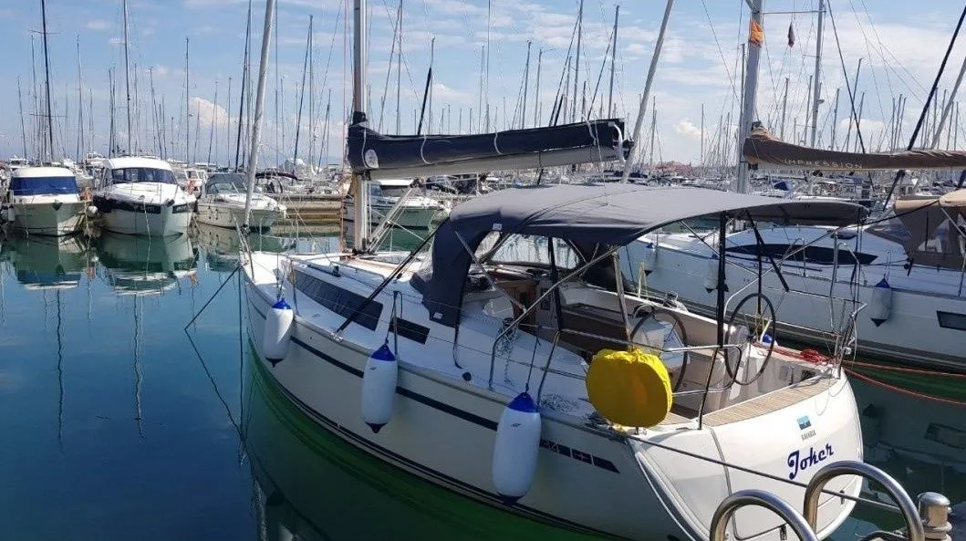 Explore Izola on a 10.7m 3 Cabin Sailing Yacht Rental