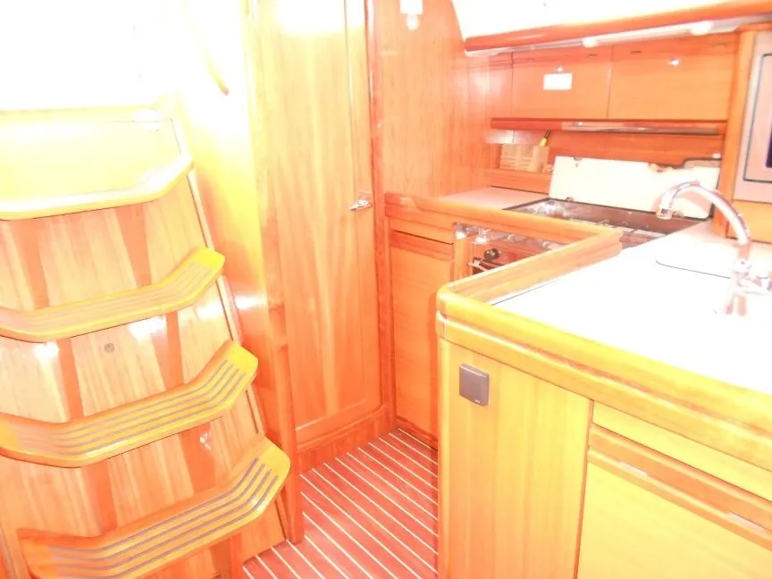 Leon Charterboot - 4