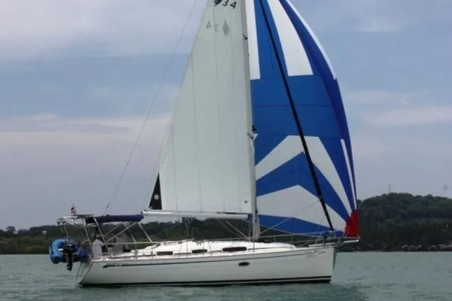 10.65m Chang Wat Phuket 2 Cabin Sailing Yacht Hire