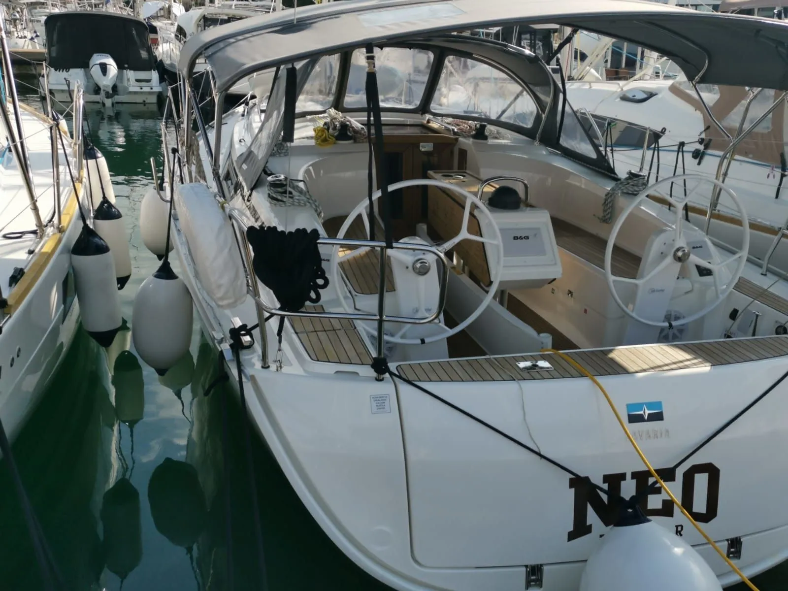 Neo Charter Boat