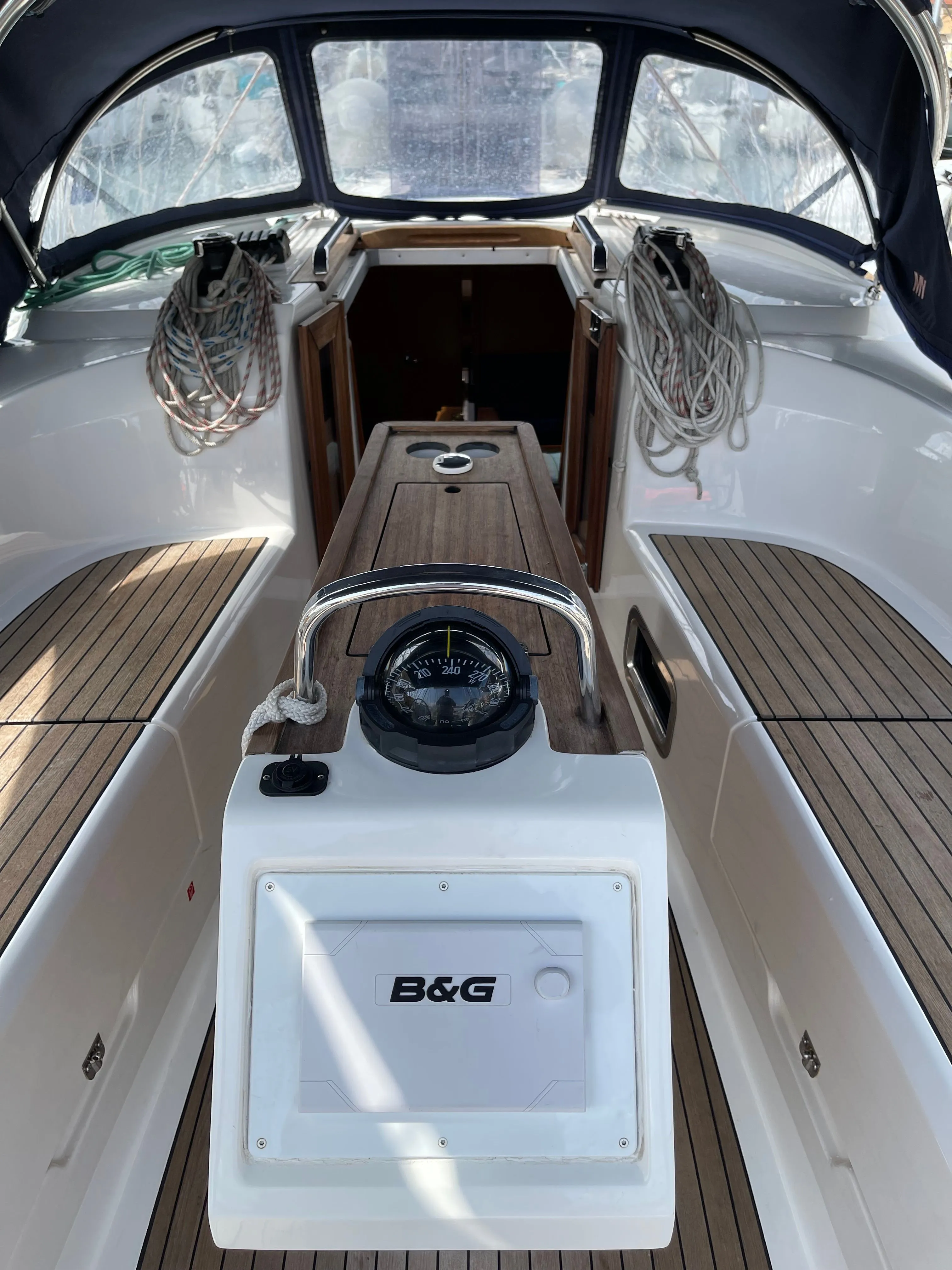 Nikitas Charterboot - 4