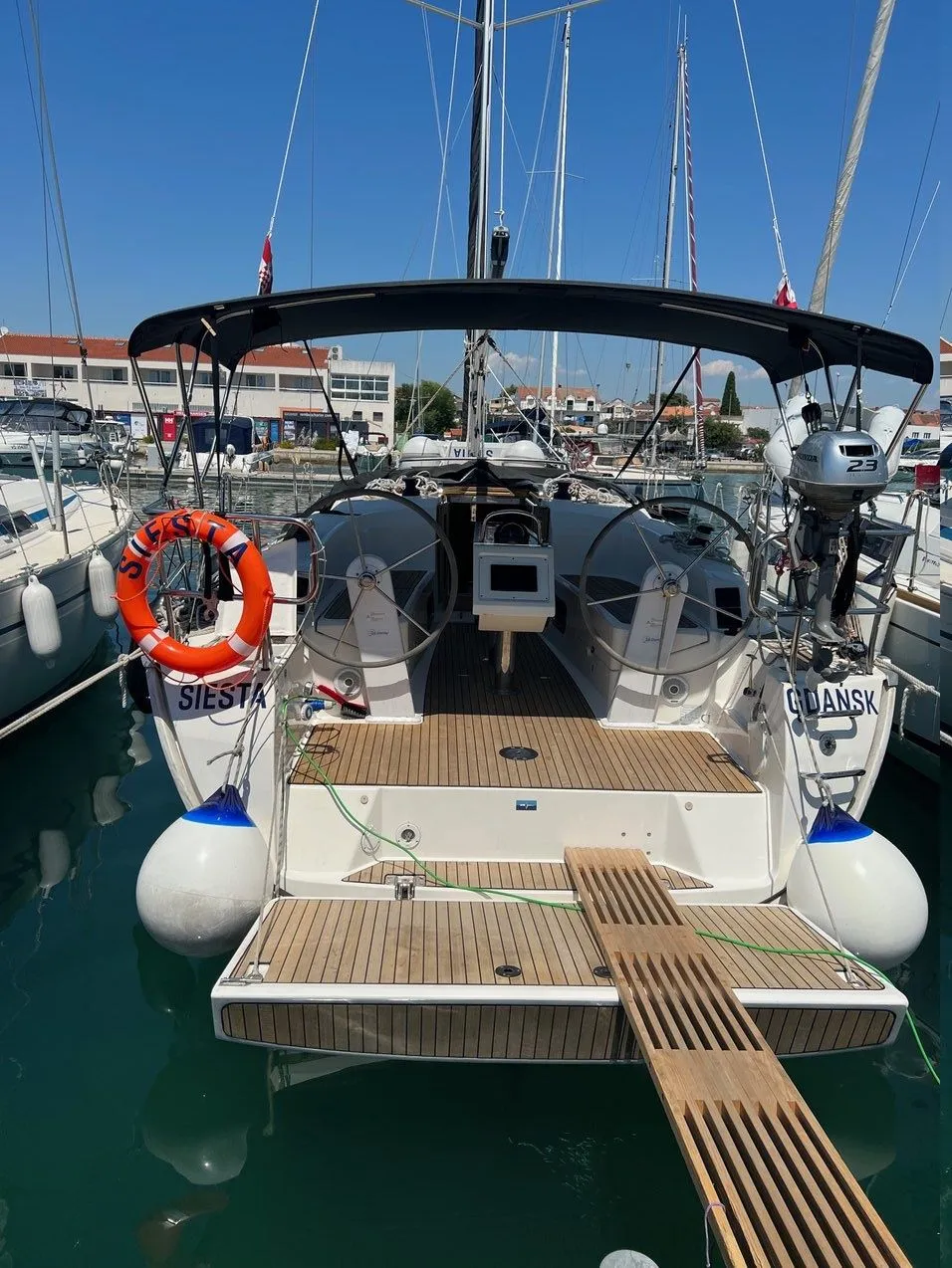 9.99m Pirovac Sailing Yacht Hire