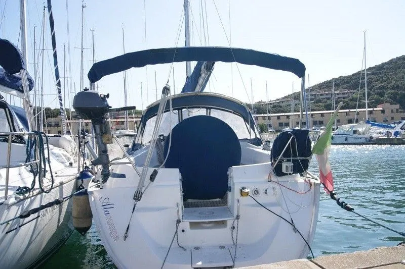 Charter a 11.4m Sailing Yacht Bavaria Cruiser 36 in Punta Ala