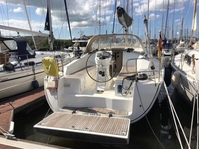 Rent a 11.3m Bavaria Cruiser 36 in Lemmer