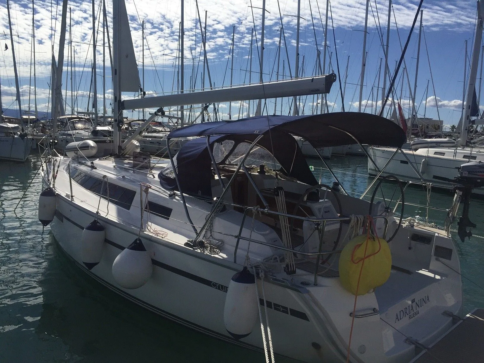 Explore Split on a 11.3m 3 Cabin Sailing Yacht Rental