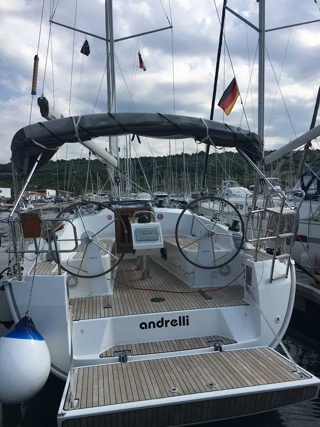 Andrelli Charter Boat
